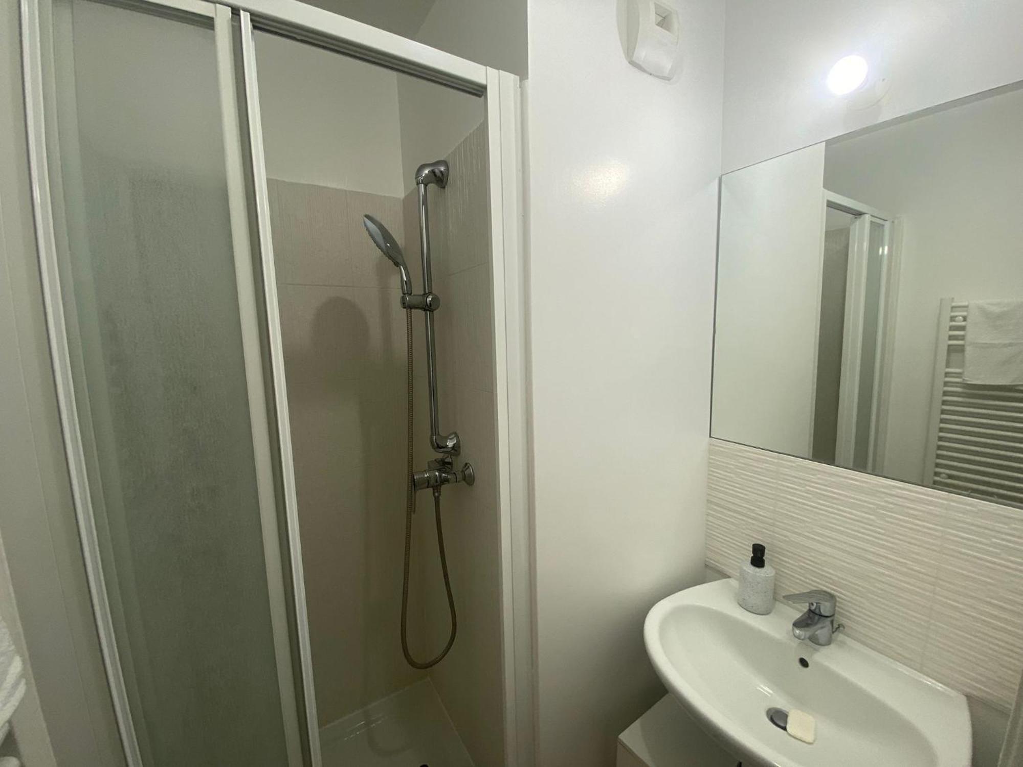 Appartement 80M2, Terrasse Sud, Metro 7 Direction Louvre A 8Minutes, Parking Sous-Sol, Proche Paris-Bercy Ivry-sur-Seine Exterior foto